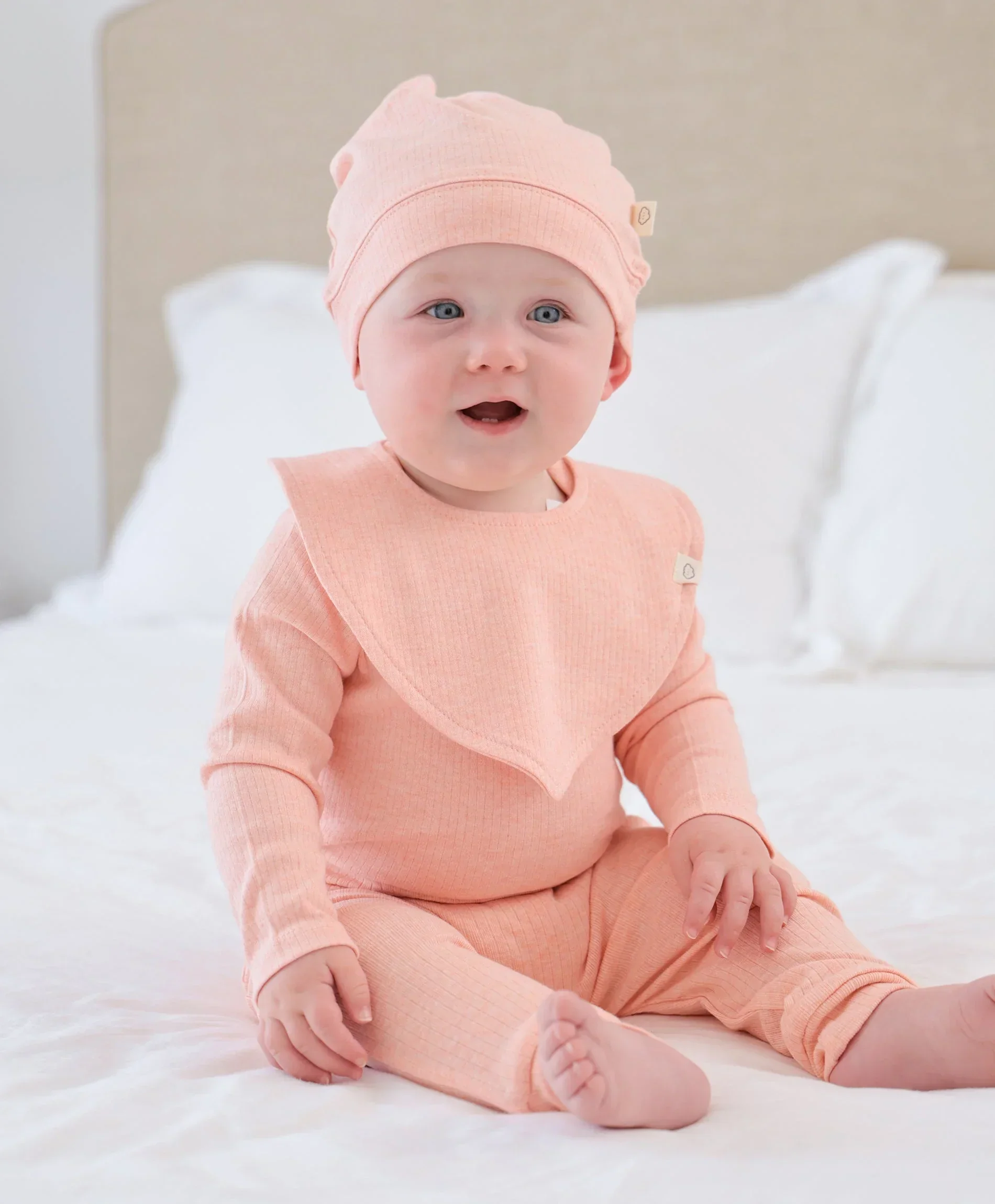 Organic Cotton Triangle Bib - Heather Pink - Image 3